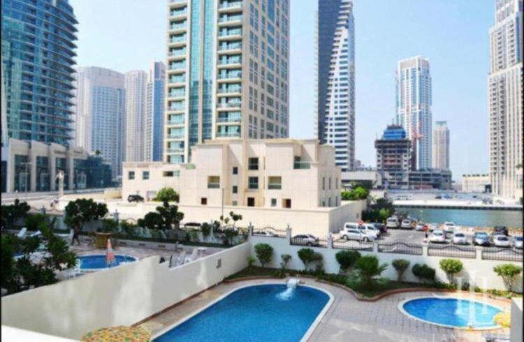 Apartment Royal Marina Dubai