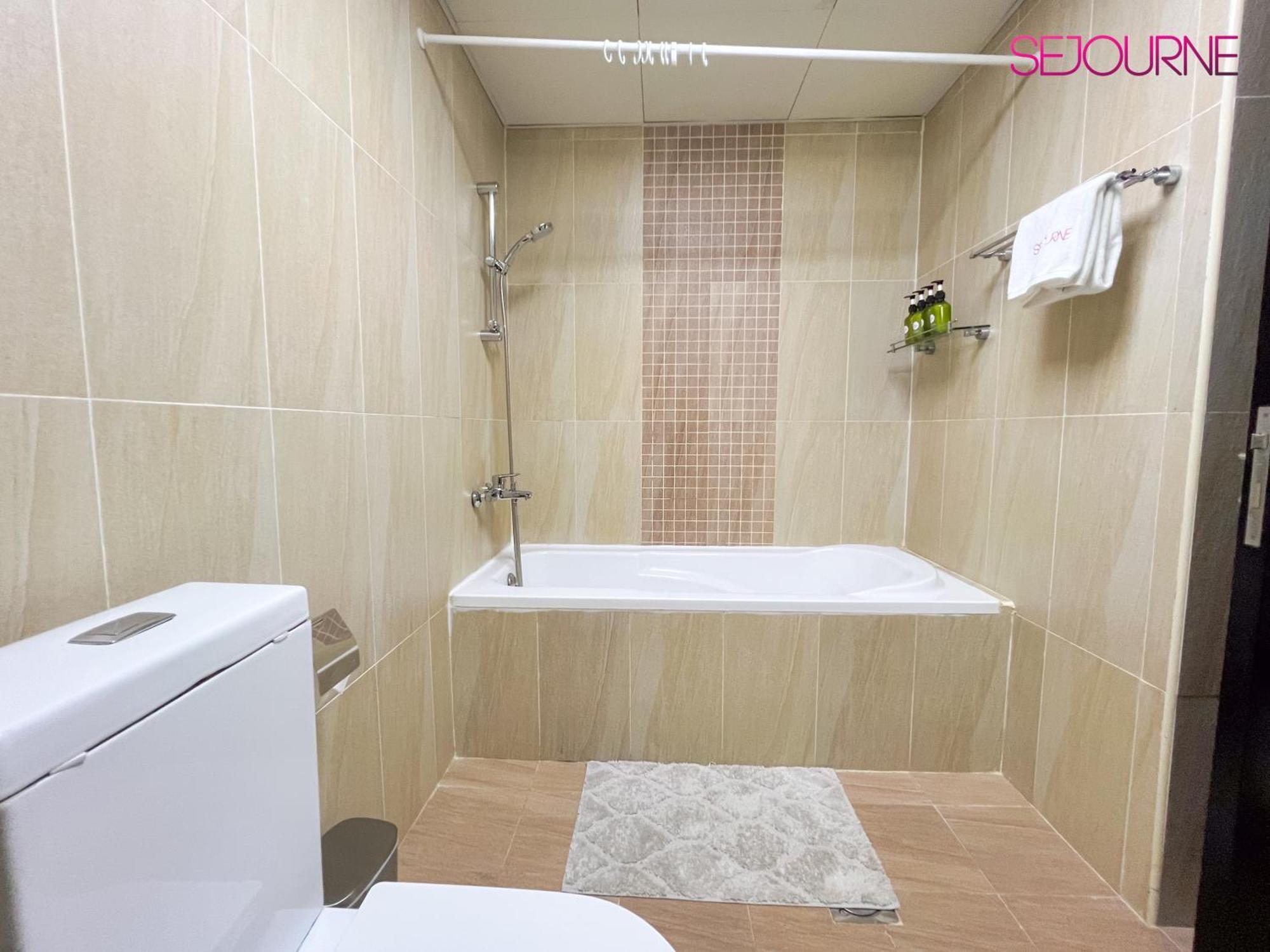 #63 Elegant 2br In O2 Residences Jlt Apartment