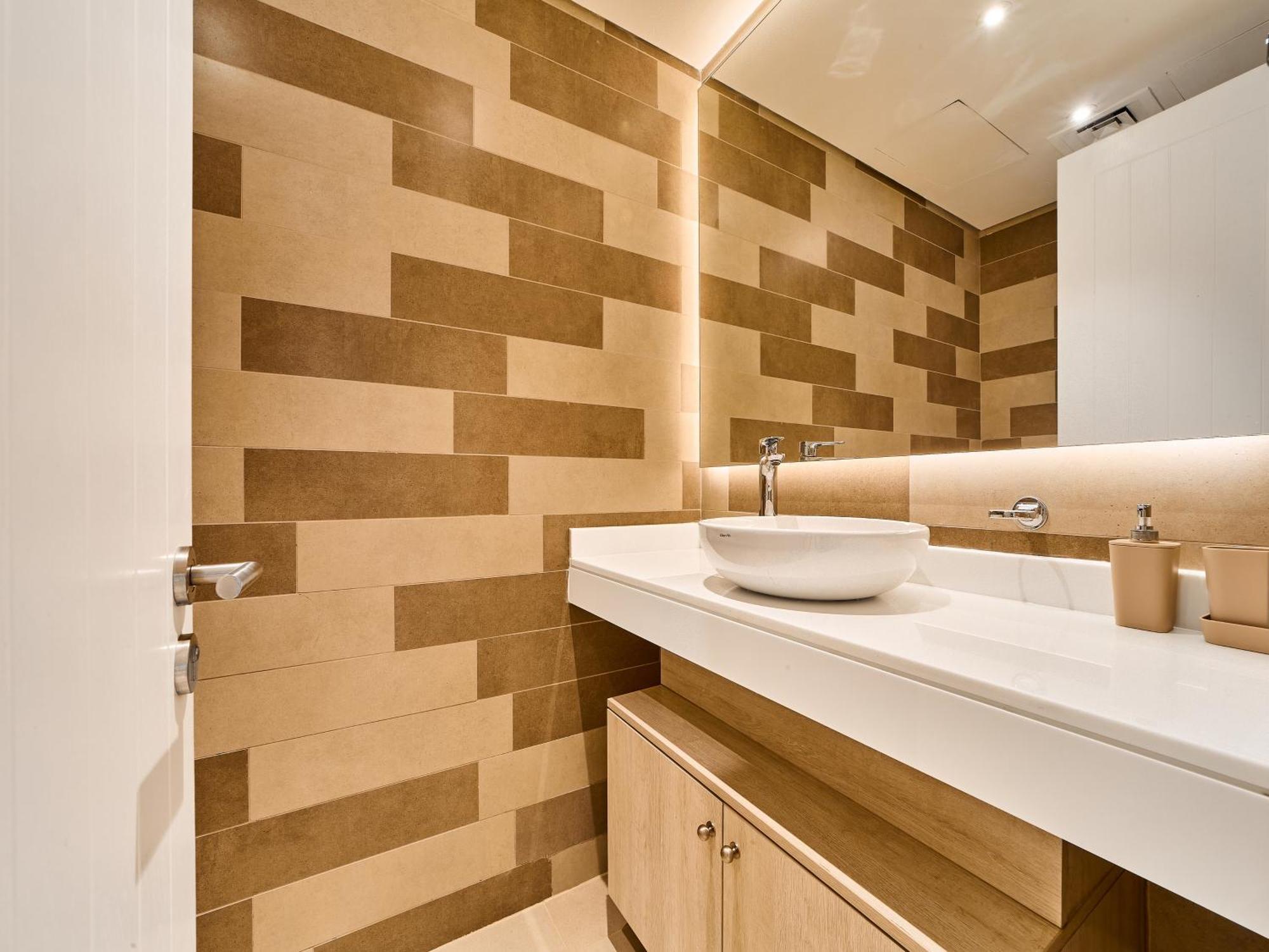 First Class In Seven Palm With Direct Access To The West Palm And Nakheel Mall