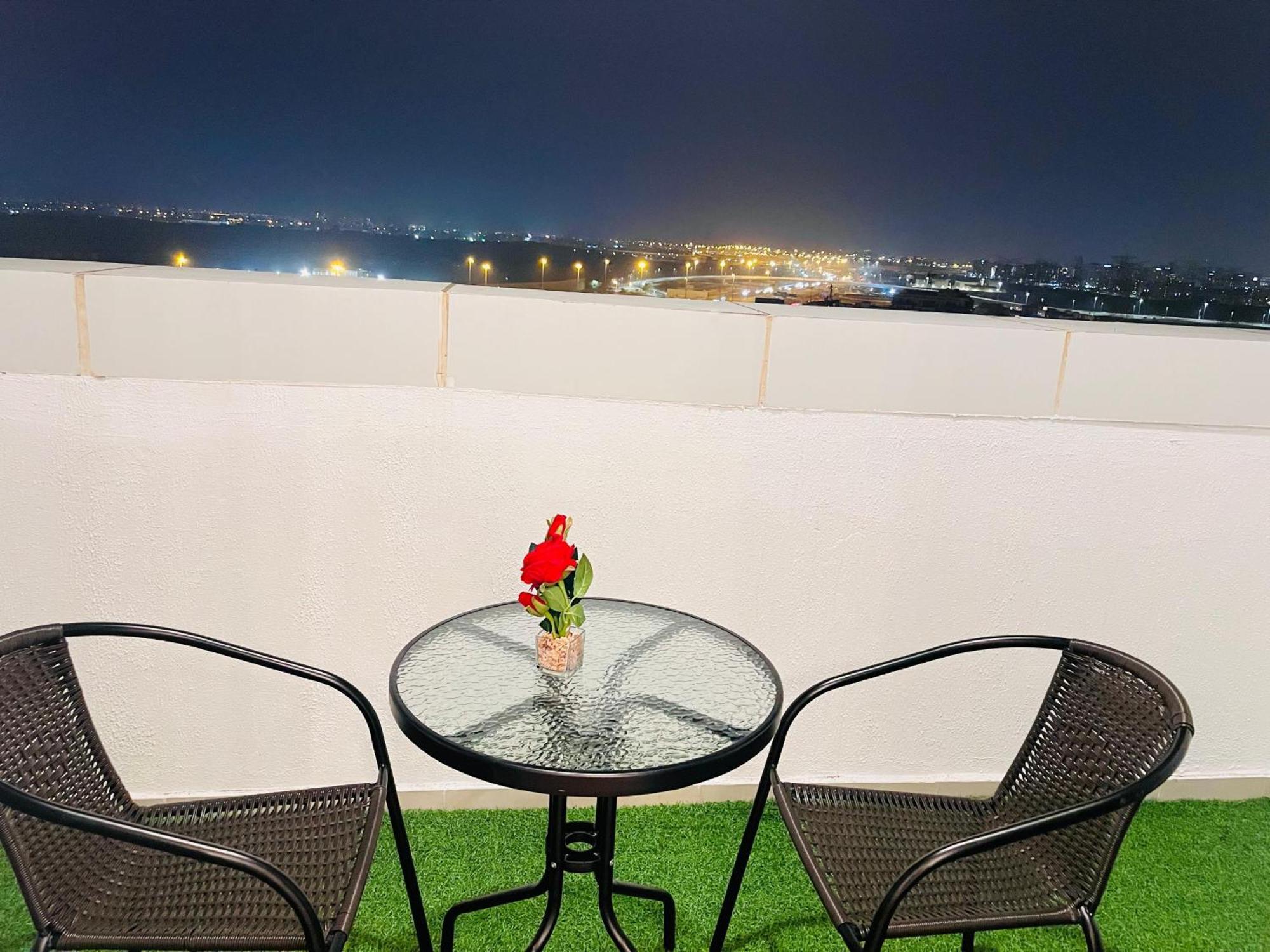 Aesthetically Designed Lavish Apt, Near Marina * Dubai