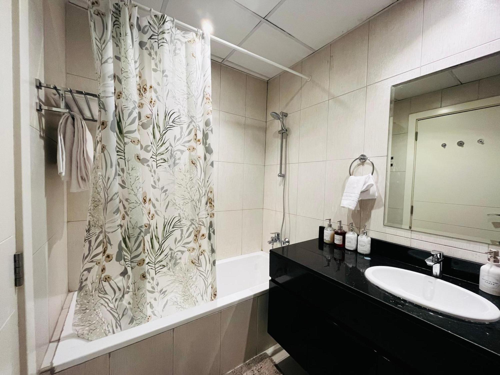Floor Luxurious In Jvc, Near Marina Apartment