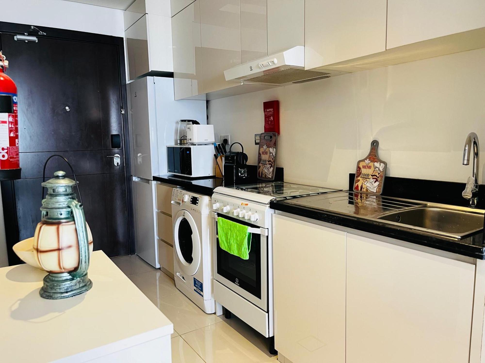 Apartment Floor Luxurious In Jvc, Near Marina Dubai
