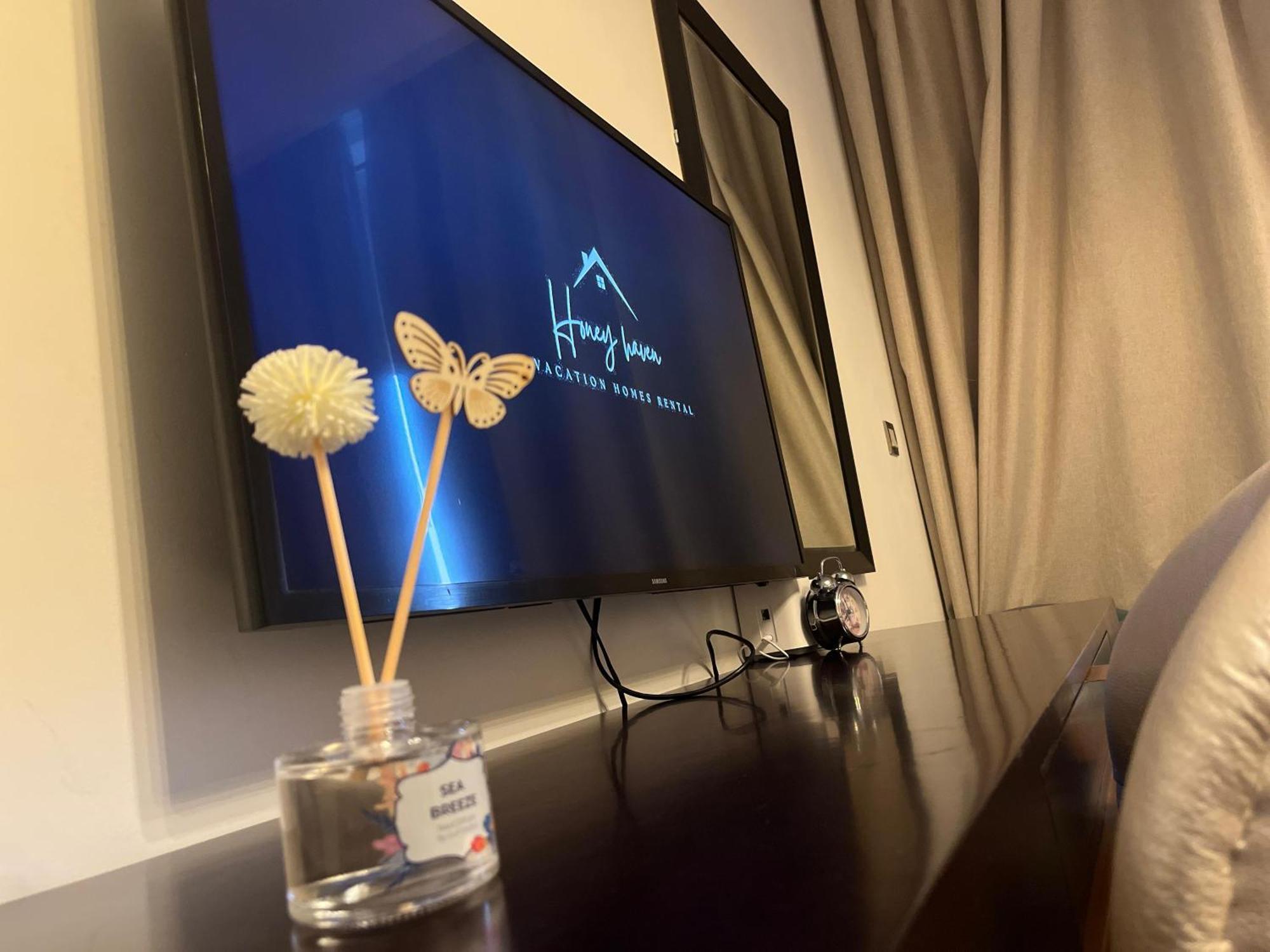 Floor Luxurious In Jvc, Near Marina Dubai