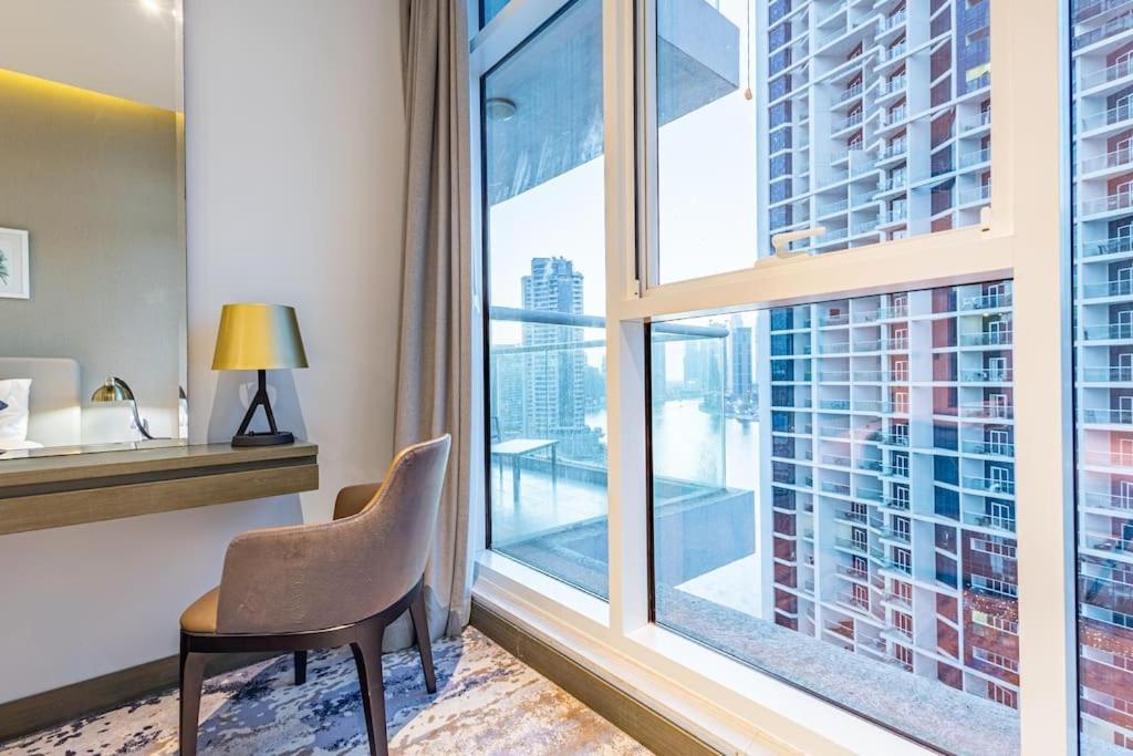 Spacious With Pool - Canal & Burj Views Apartment *