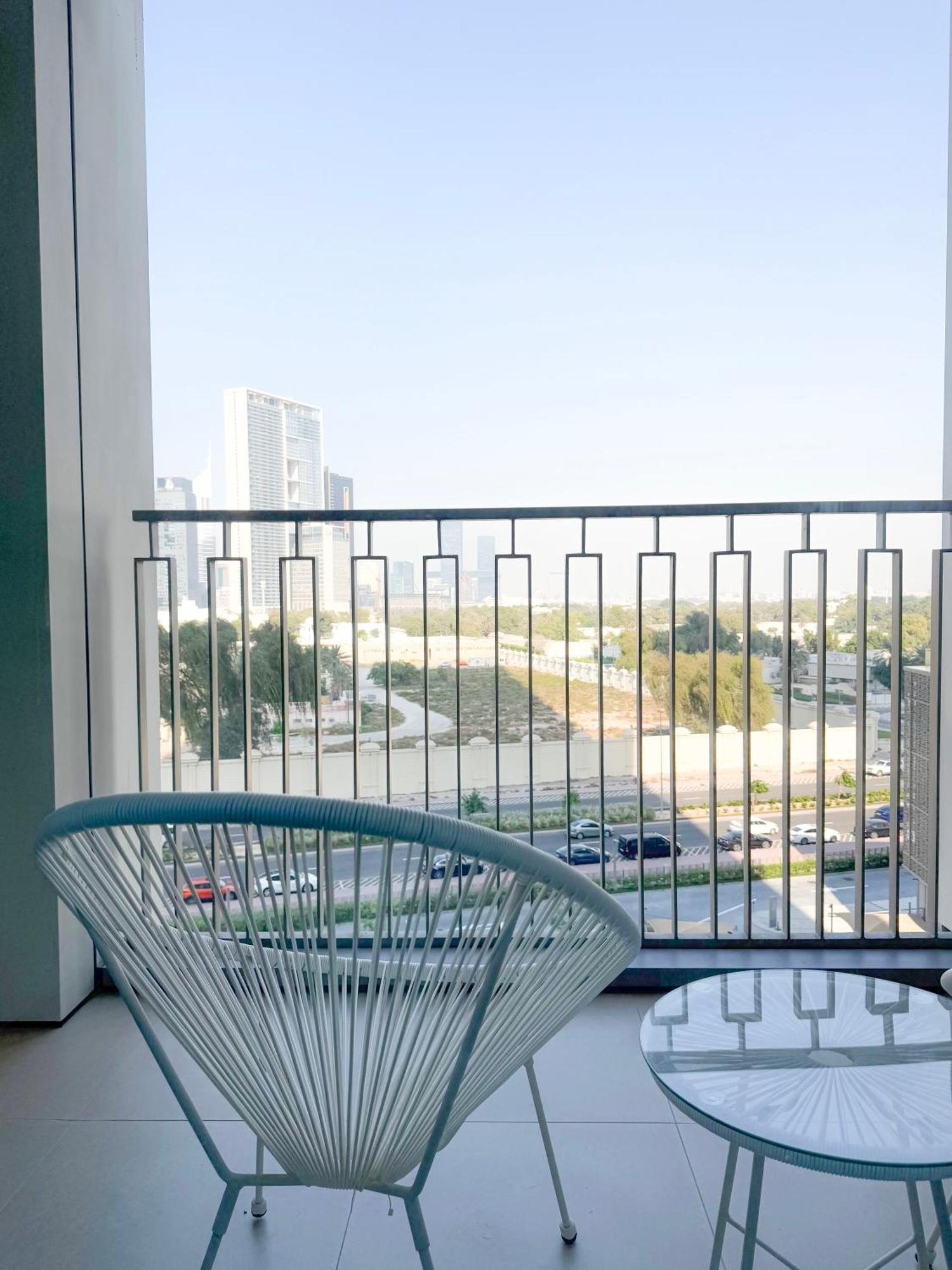 Ina Homes - 1bhk Downtown Views Direct Access To Mall Daire