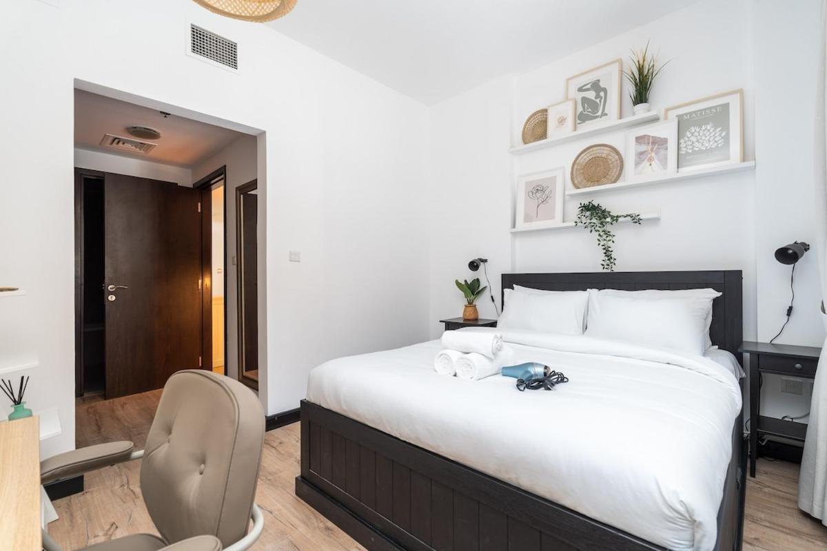 Relaxing Awesome 1-bedroom In Jvc