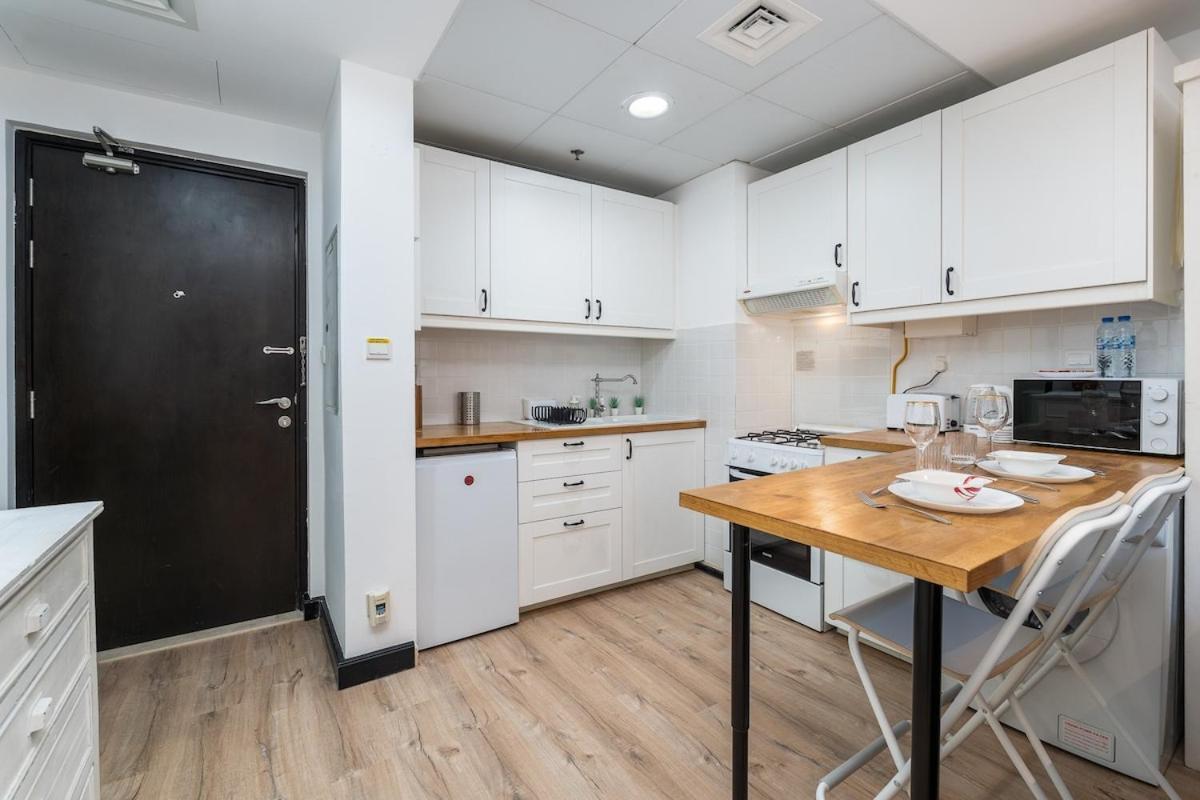Relaxing Awesome 1-bedroom In Jvc Dubai