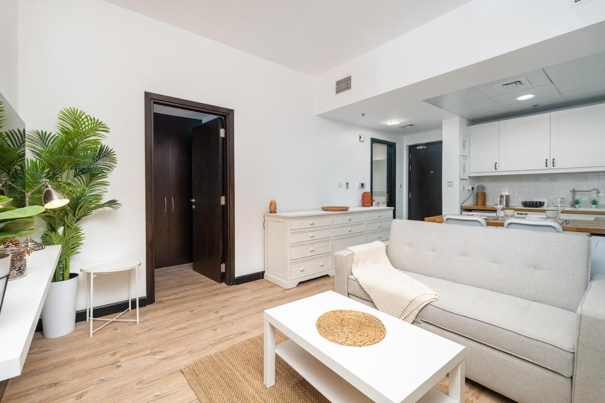 Relaxing Awesome 1-bedroom In Jvc Apartment Dubai