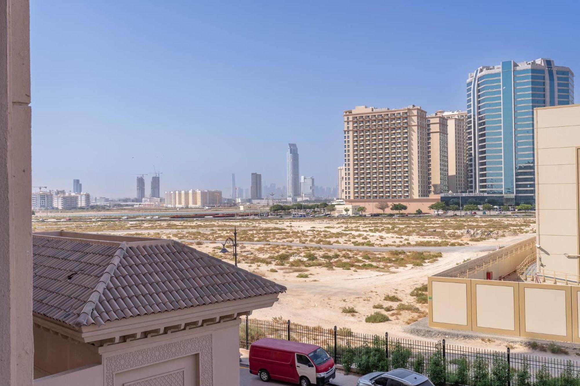 Stylish 2-bedroom With Balcony Views In Apartment Dubai