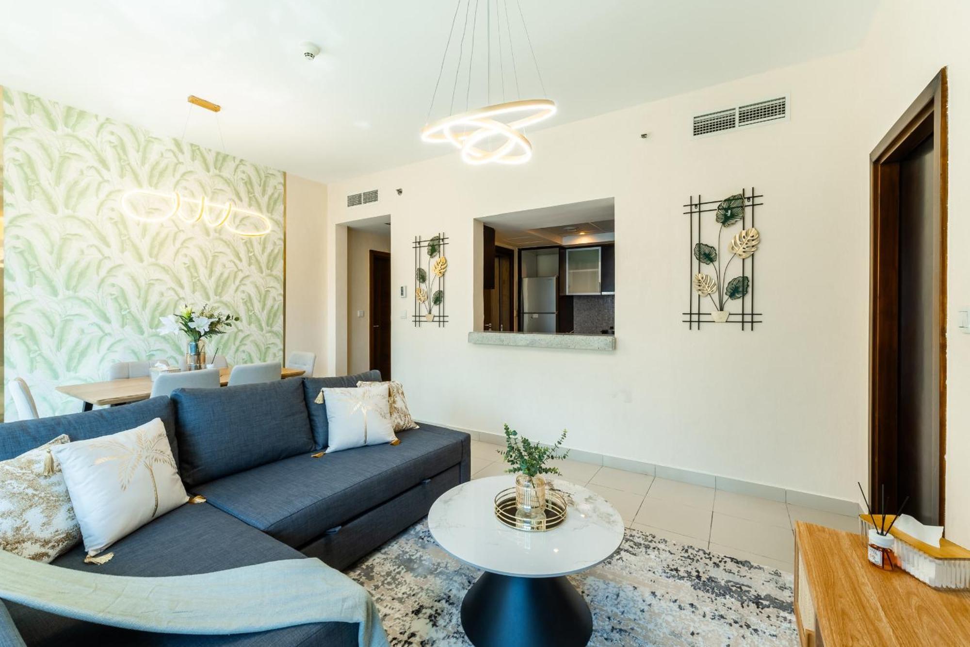 Luxury 1br In Bonaire Tower - Stunning Marina View & Five-star Amenities, Managed By Think Realty Apartment