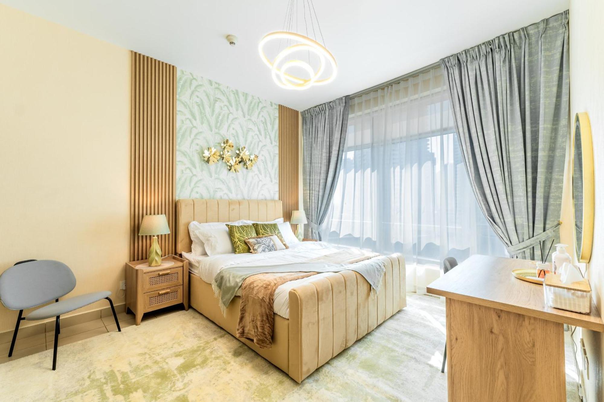 Apartment Luxury 1br In Bonaire Tower - Stunning Marina View & Five-star Amenities, Managed By Think Realty Dubai