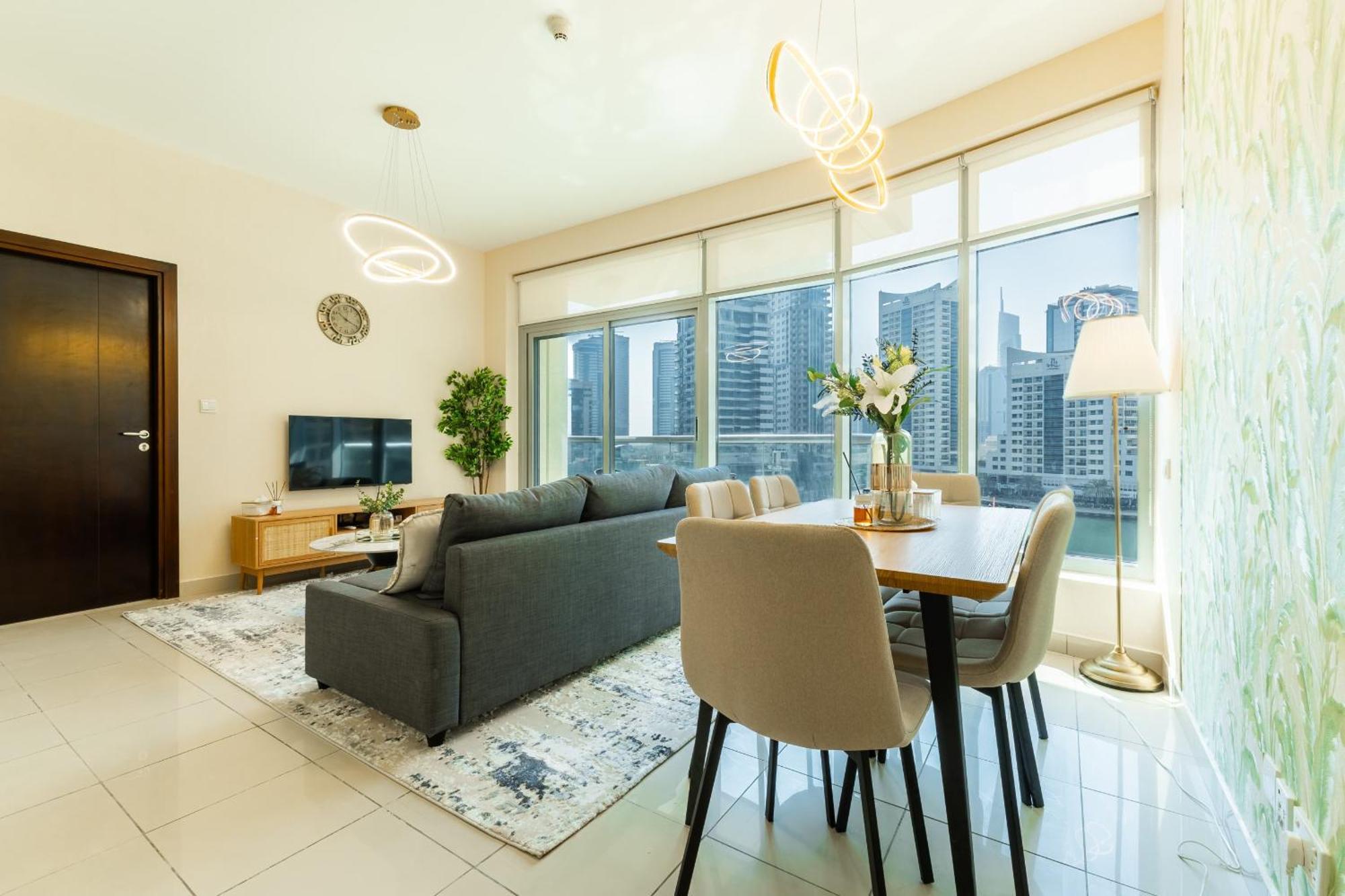 Luxury 1br In Bonaire Tower - Stunning Marina View & Five-star Amenities, Managed By Think Realty *