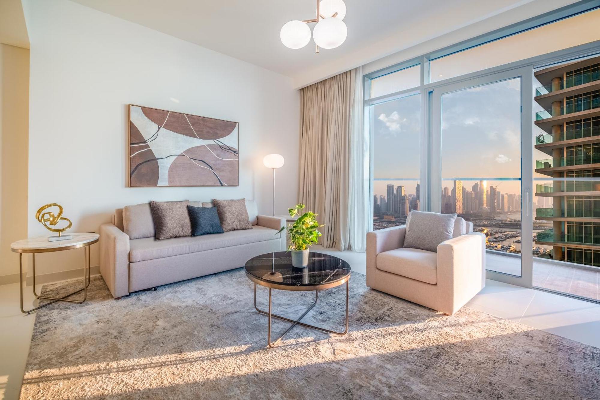 Lux The Marina Vista Beachfront 4 Apartment *