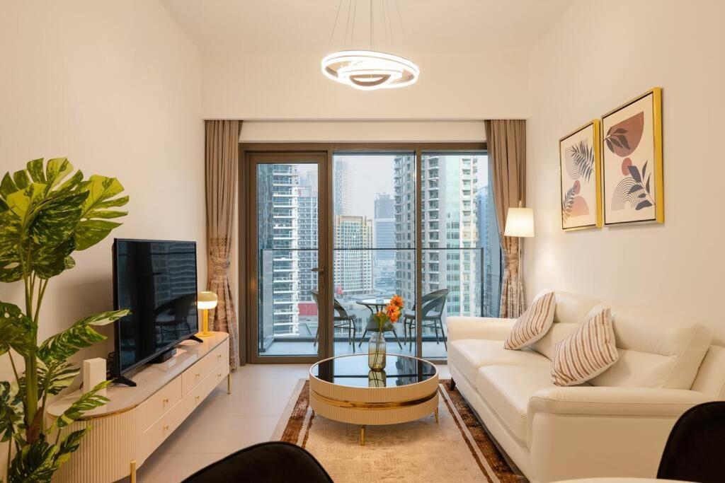 Modren 1br In Burj Royale 5mins Walk To Burj Khalifa - 508 Apartment Dubai