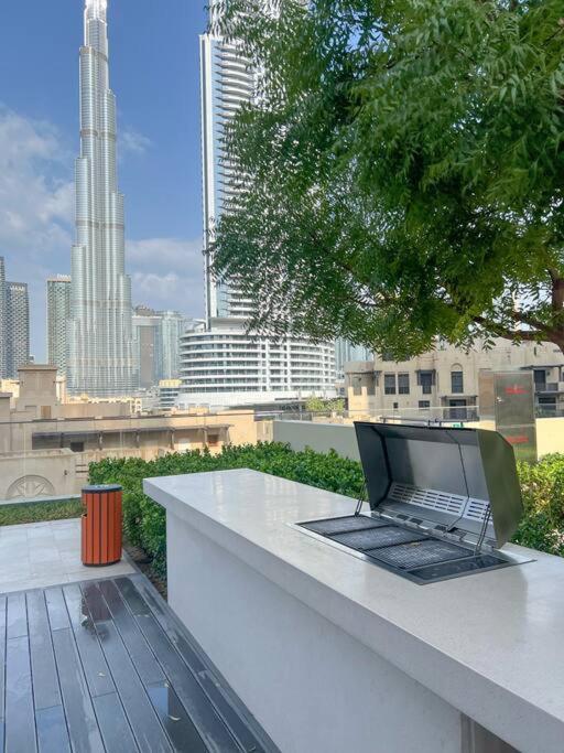 Modren 1br In Burj Royale 5mins Walk To Burj Khalifa - 508 Apartment *