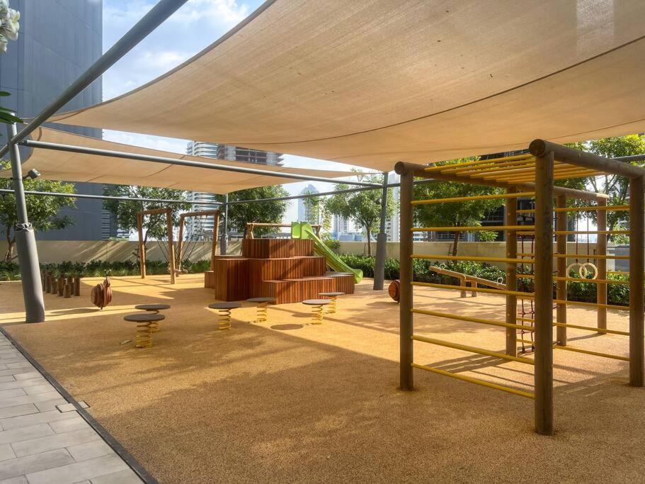 Modren 1br In Burj Royale 5mins Walk To Burj Khalifa - 508 Apartment Dubai