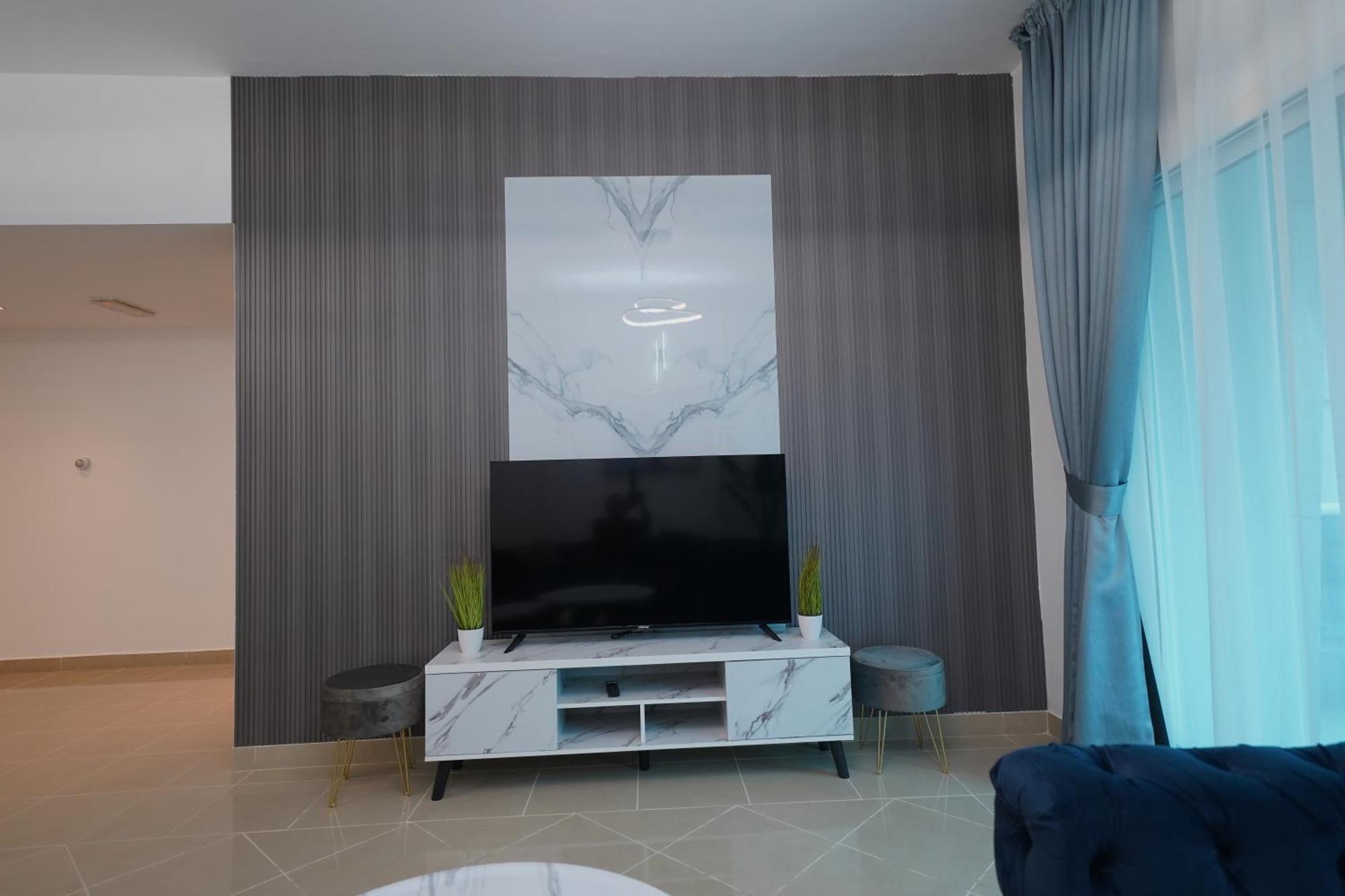 Spacious Modernized 2 Bedroom And Duplex 4 Br By Taskeen Homes Apartamento