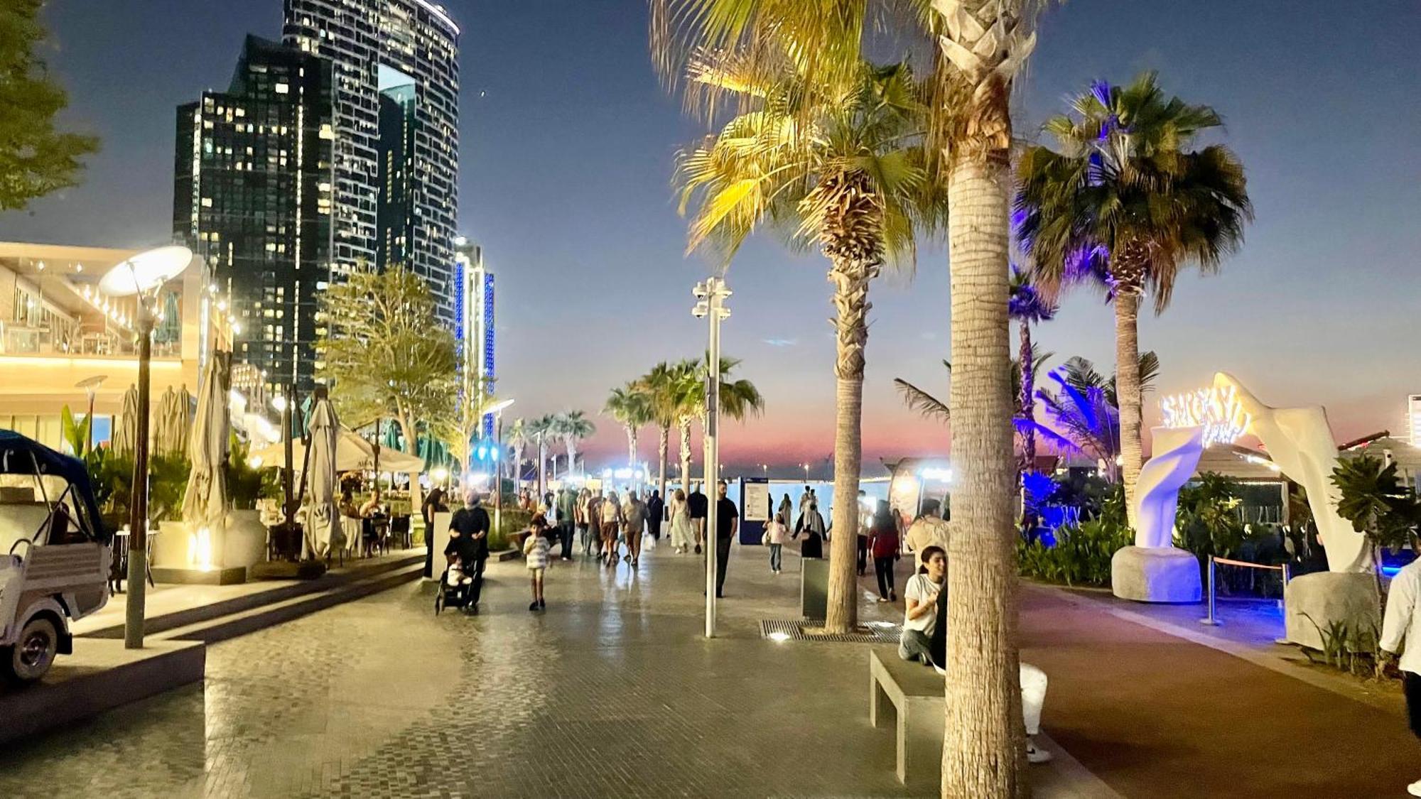 Jbr Beachfront Luxe Sea Facing Apartamento Dubai