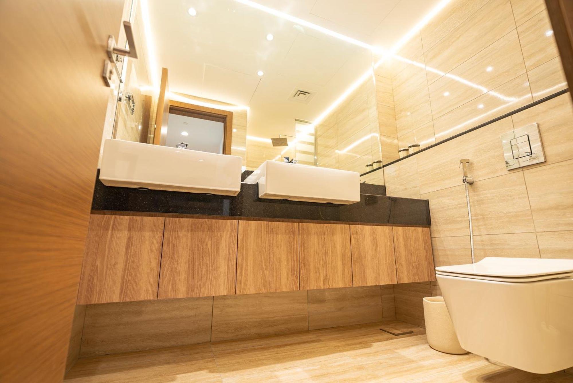 Elegant 2-bedroom Apartment, Branded & Luxury Amenities Daire Dubai