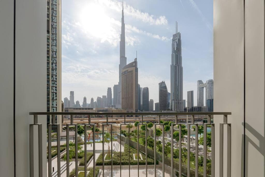 Luxurious 2br With Burj Khalifa View Apartment