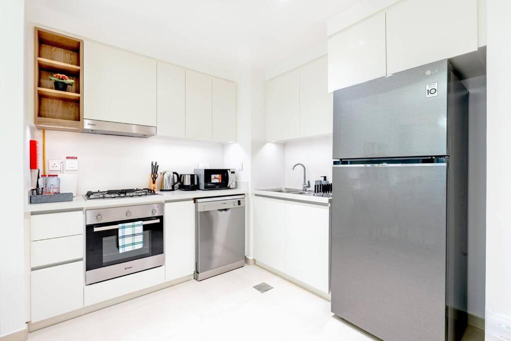 Apartment Luxurious 2br With Burj Khalifa View