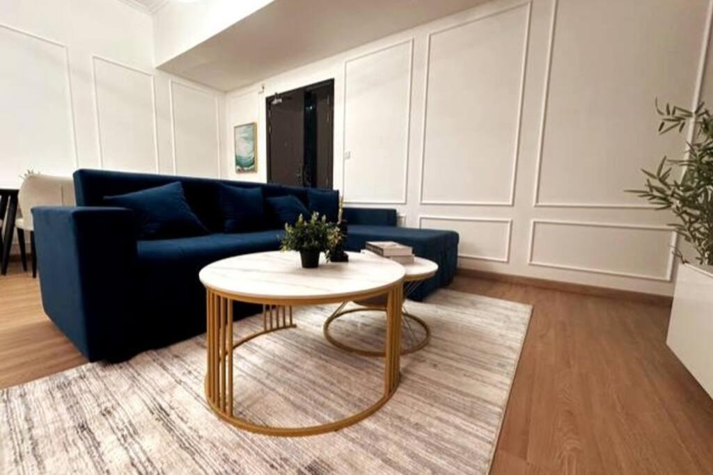 Stunning Newly Furnished Marina * Dubai