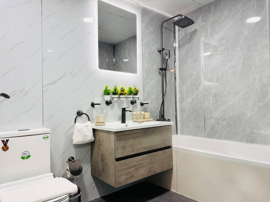 Airvistas Cozy Retreat At Business Bay, Apartment *