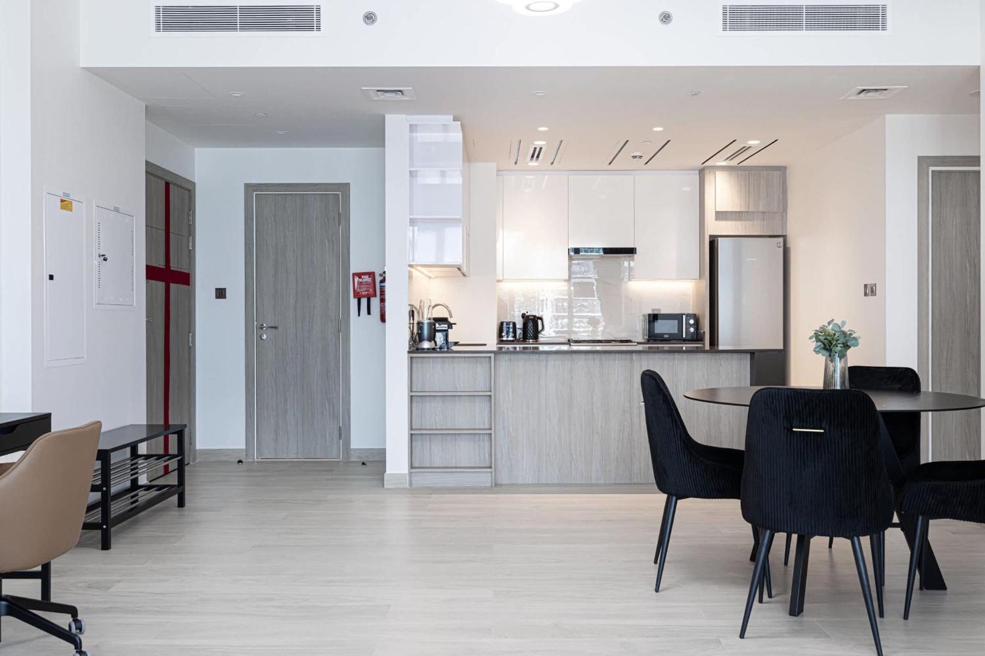 Stunning High-floor 1br Near Marina & Jbr Dubai