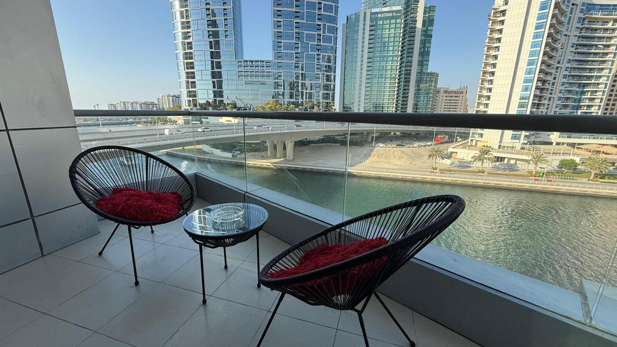 Premium Marina Two Bedroom With Sea View - Family Only Daire