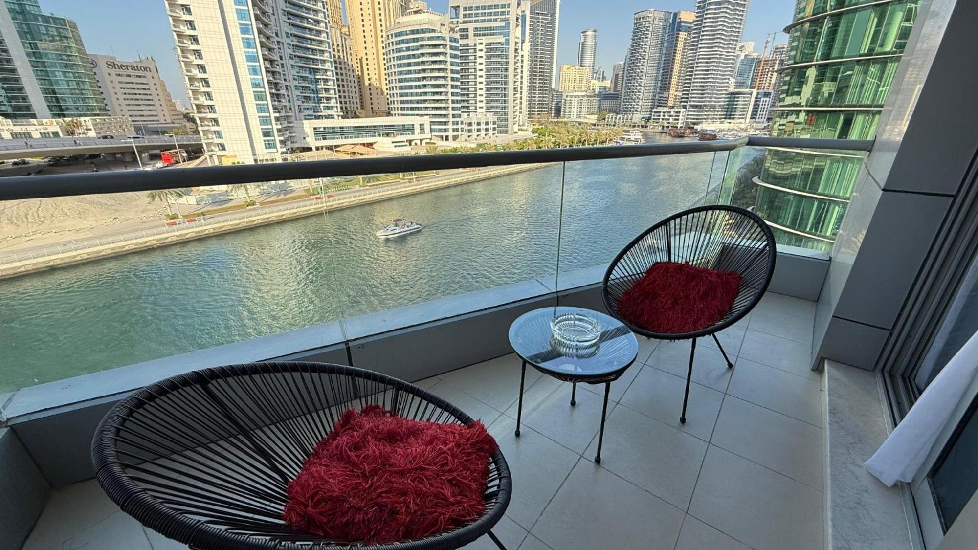 Daire Premium Marina Two Bedroom With Sea View - Family Only Dubai