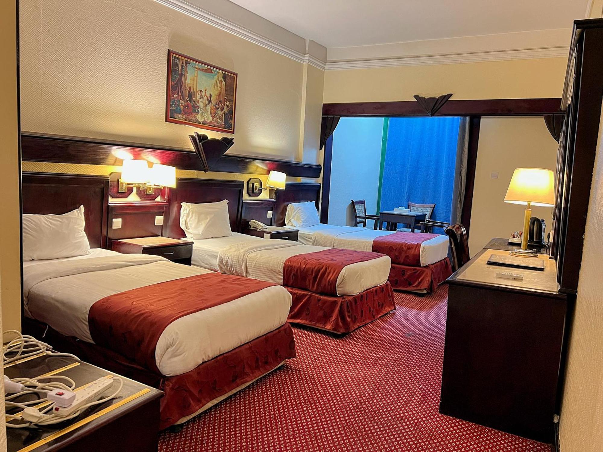 Hotel Claridge 3*
