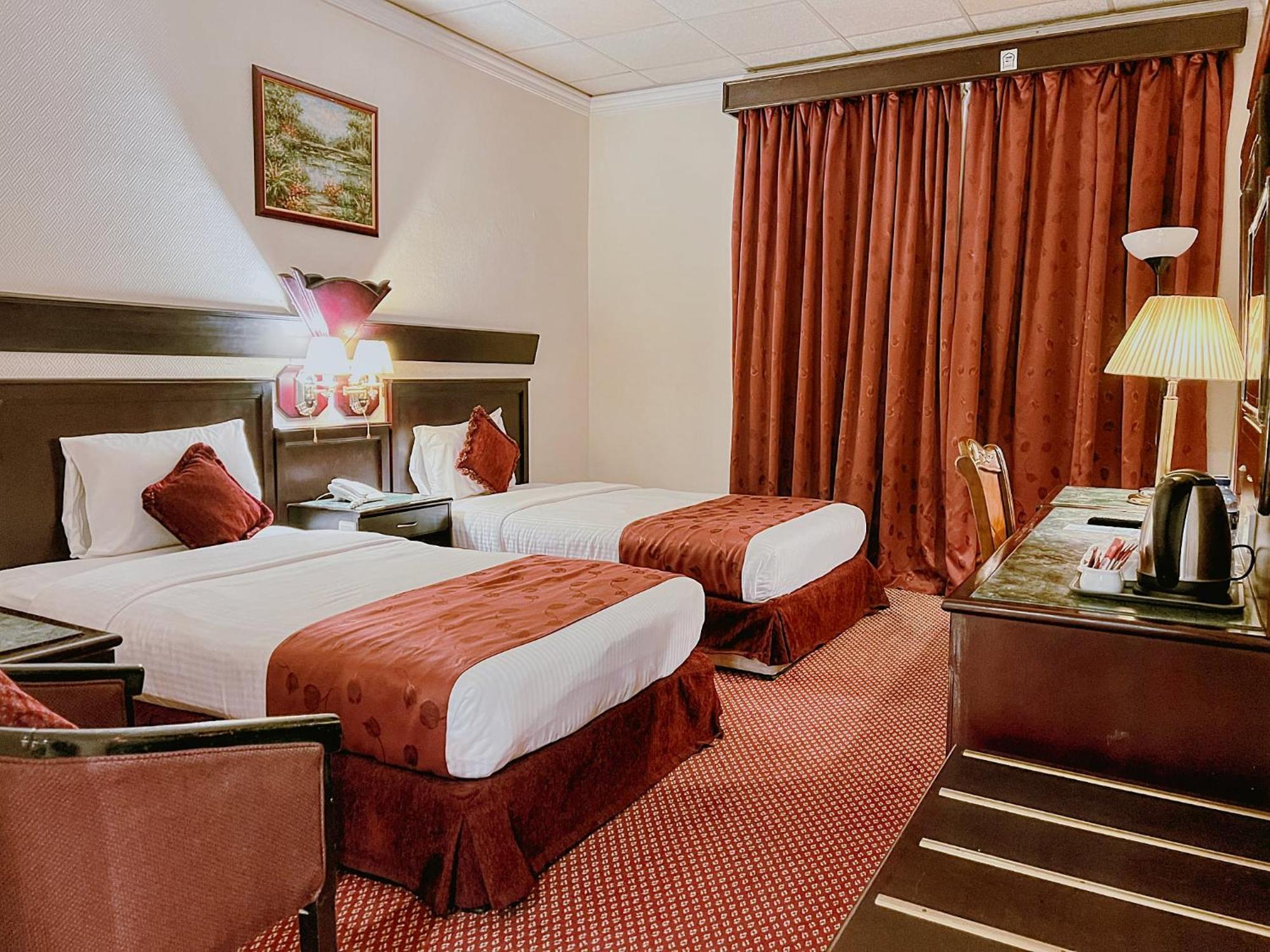 Hotel Claridge 3*