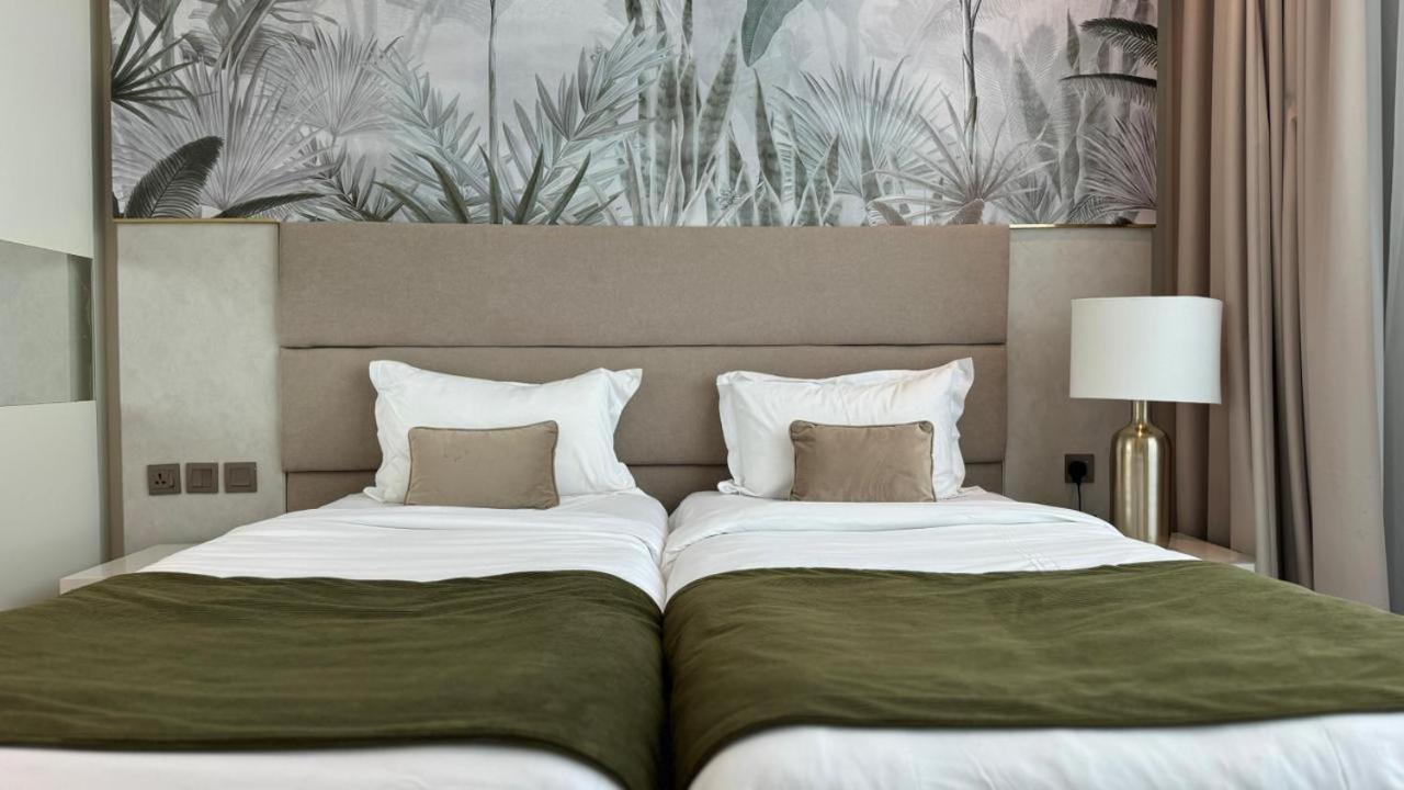 Magnificent - Damac Distinction Downtown