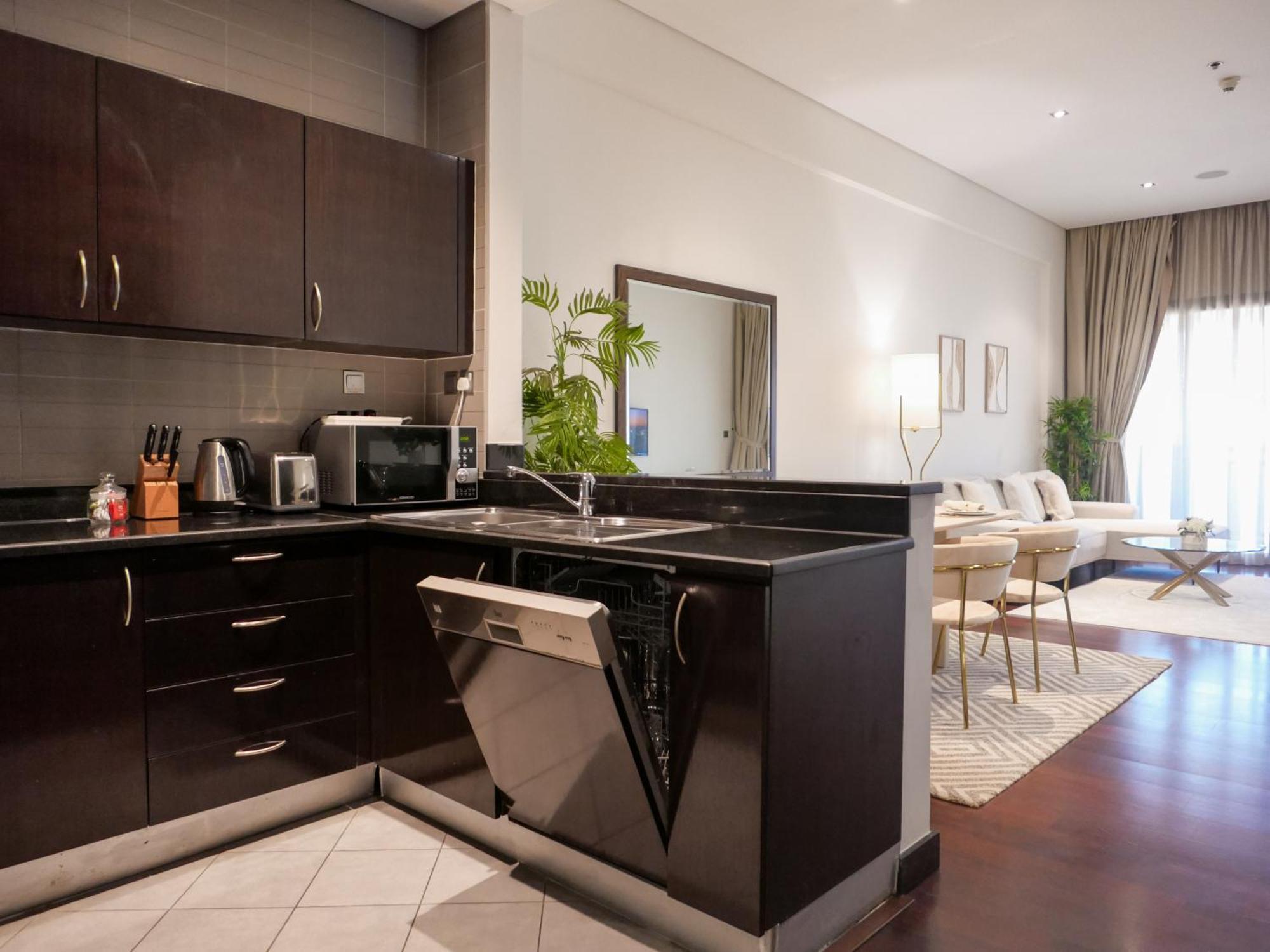 Elegant 1br Full Palm View At 5 Star Daire
