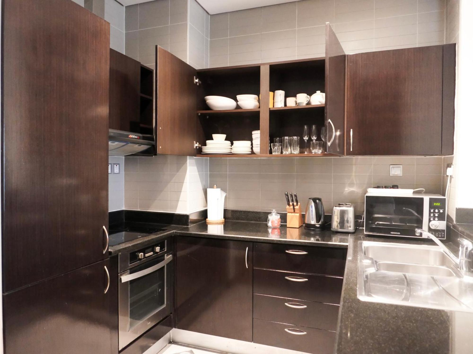 Elegant 1br Full Palm View At 5 Star Apartment