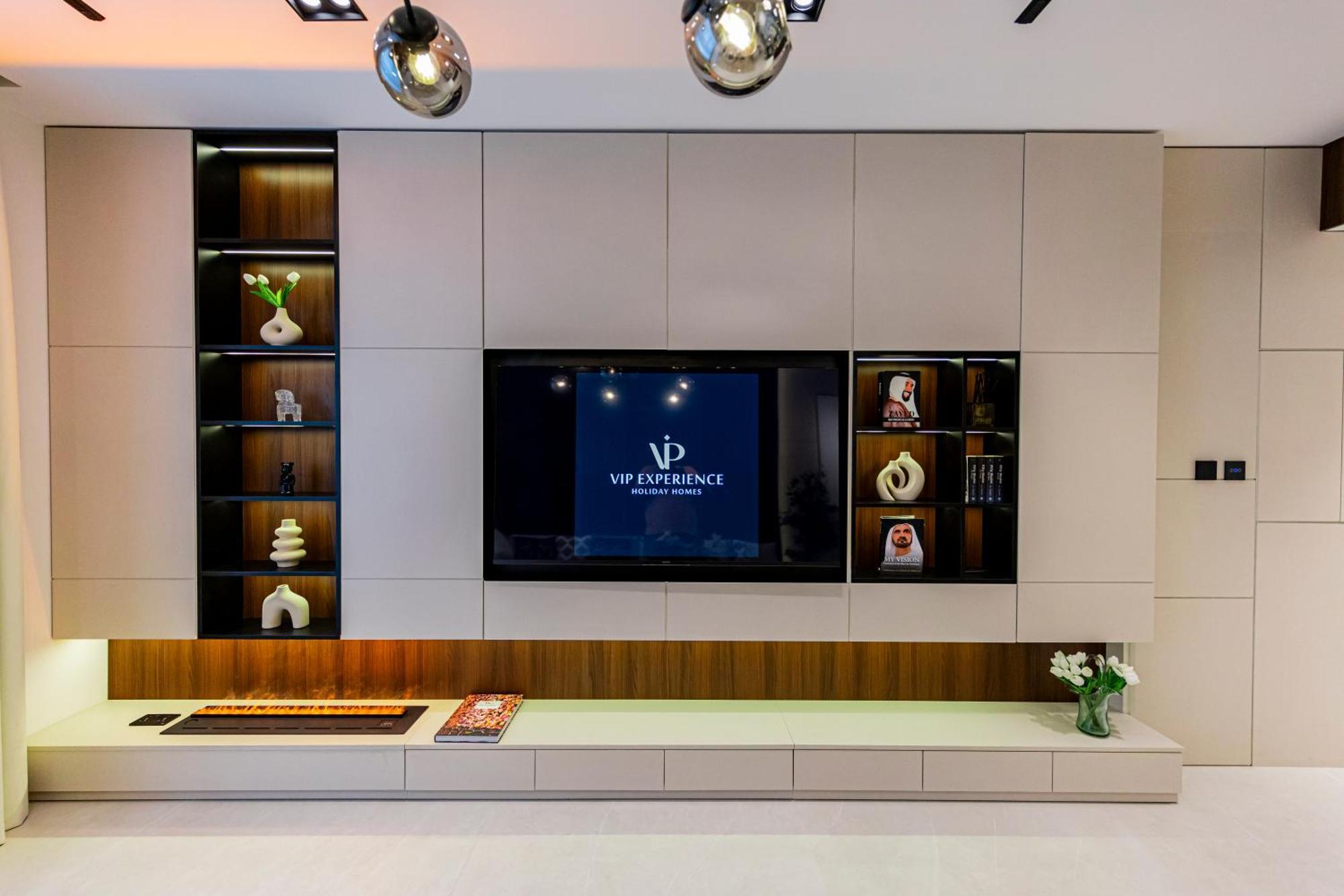 Daire Vip Experience Downtown At Boulevard T2 - Burj Khalifa View - Modern Luxury *
