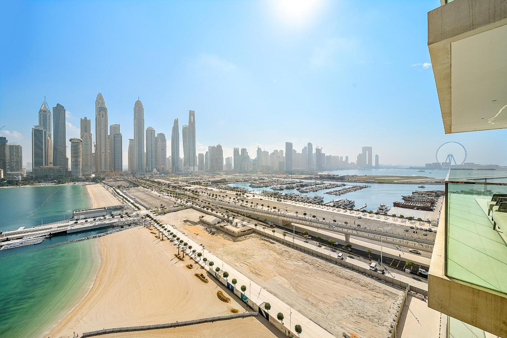 Vayk - Stunning 2 Bd In Emaar Beachfront With Beach Access *