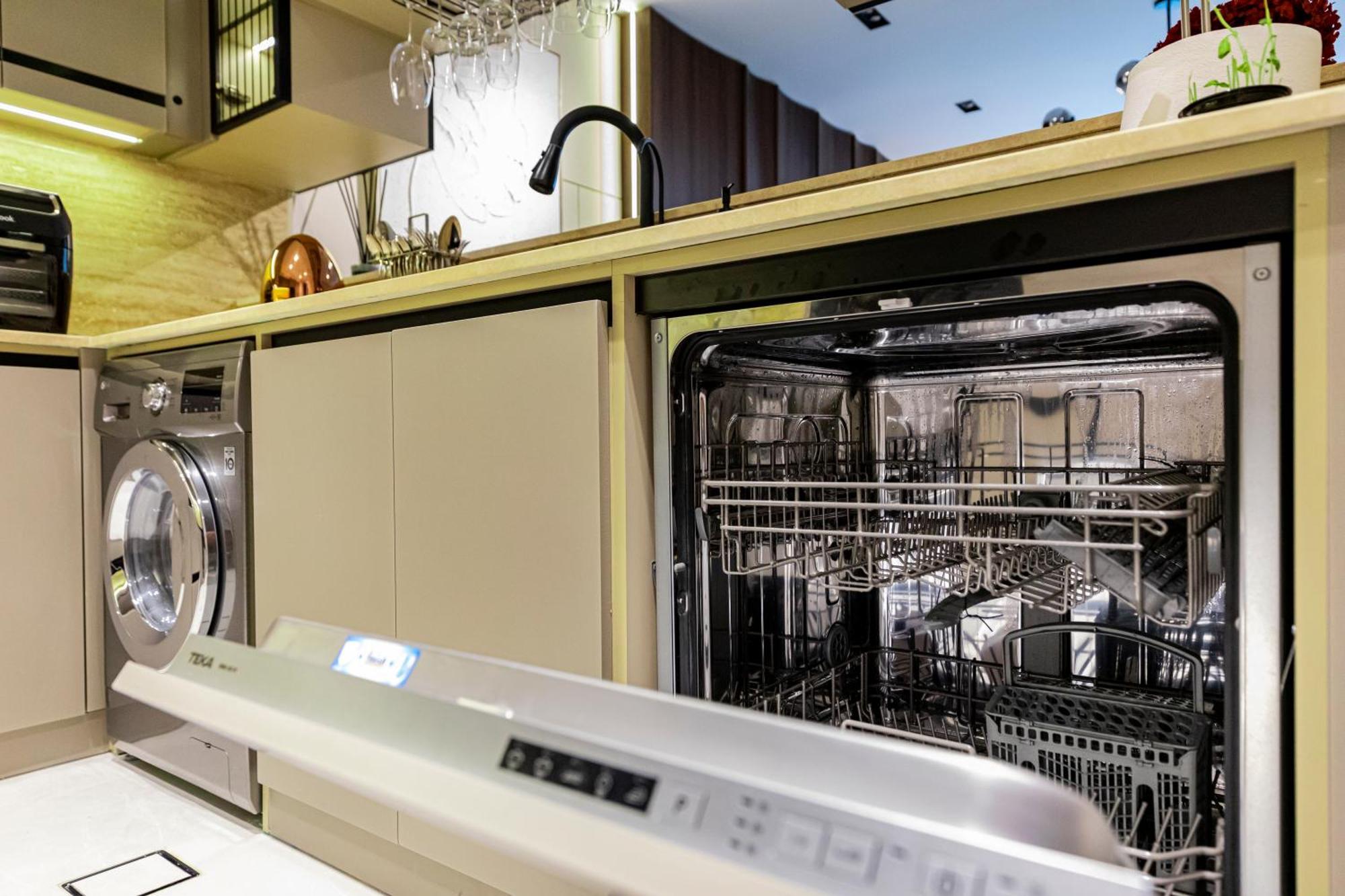 Daire Vip Experience Downtown At Boulevard T2 - Burj Khalifa View - Modern Luxury *