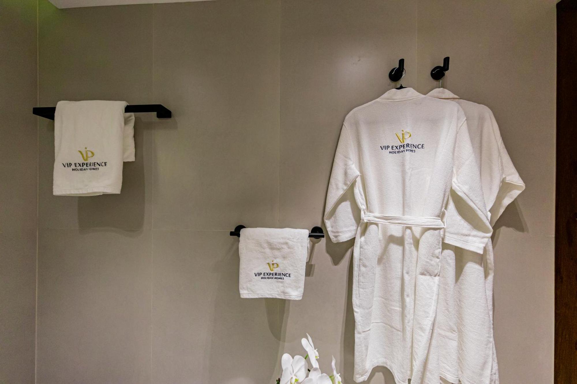 Daire Vip Experience Downtown At Boulevard T2 - Burj Khalifa View - Modern Luxury Dubai