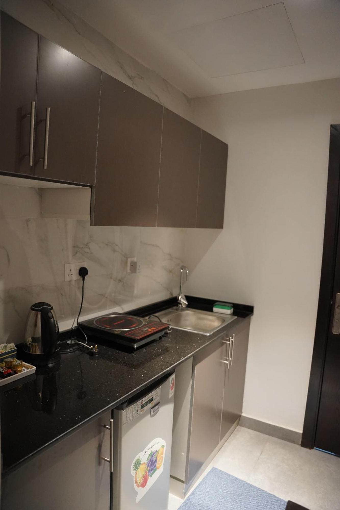 Apartment Ista Llc Dubai