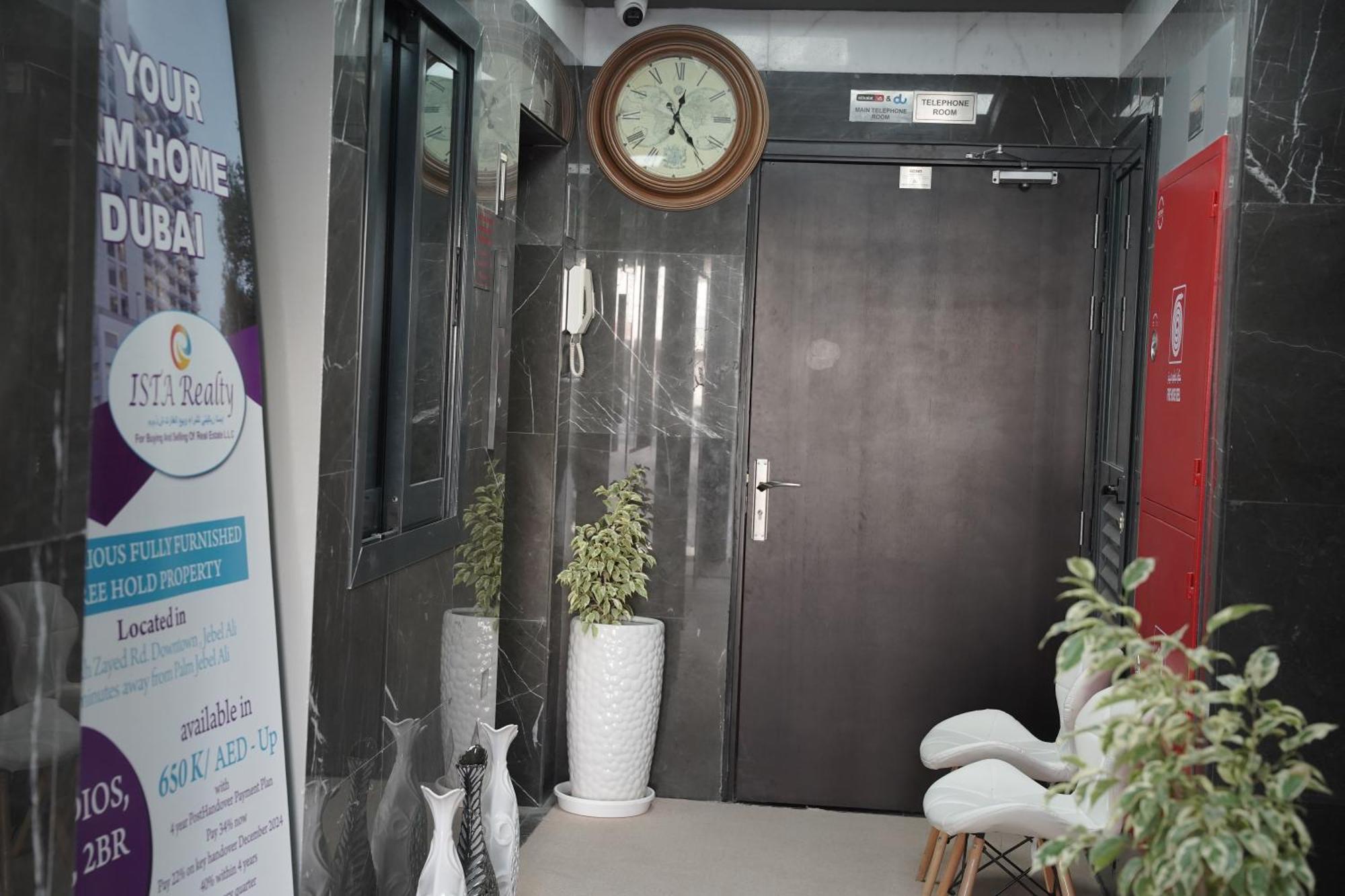 Ista Llc Apartment Dubai