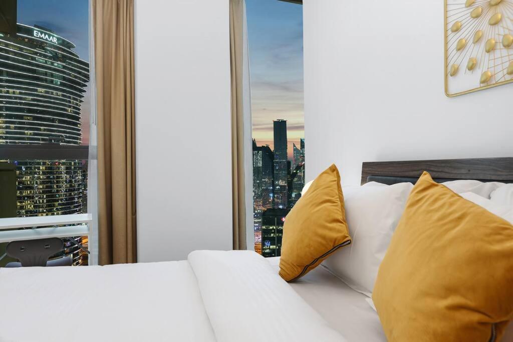 Apartment First Class 3br Panoramic Skyline View *