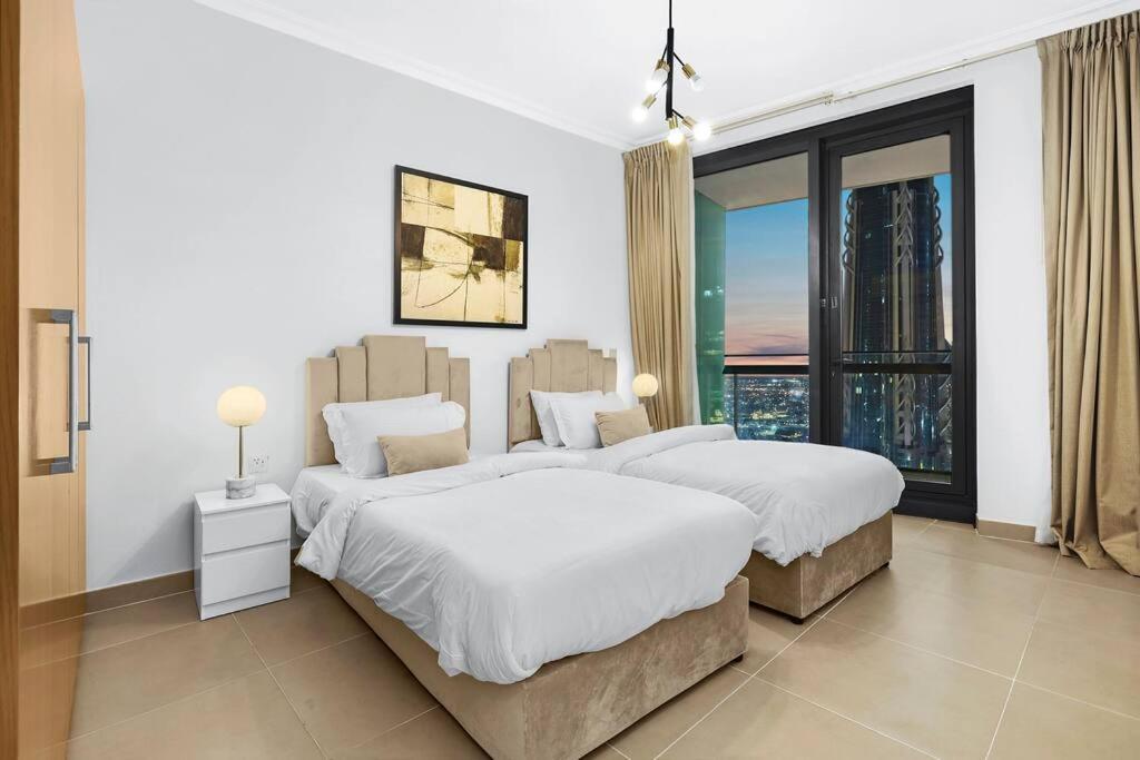 First Class 3br Panoramic Skyline View Apartment