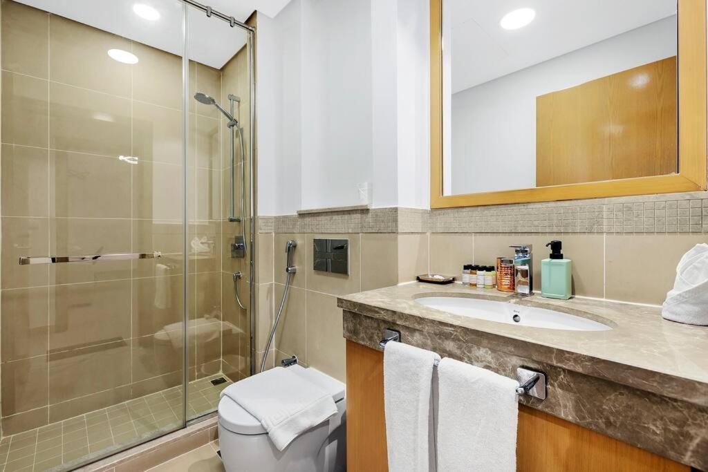 Apartment First Class 3br Panoramic Skyline View *
