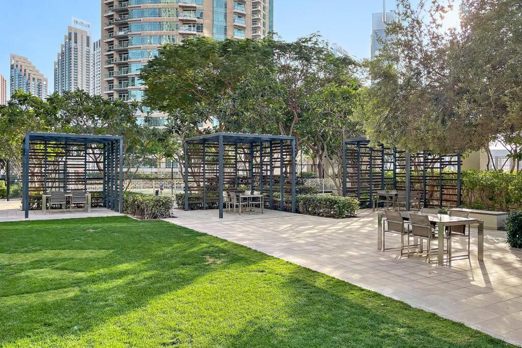 Apartment First Class 3br Panoramic Skyline View Dubai