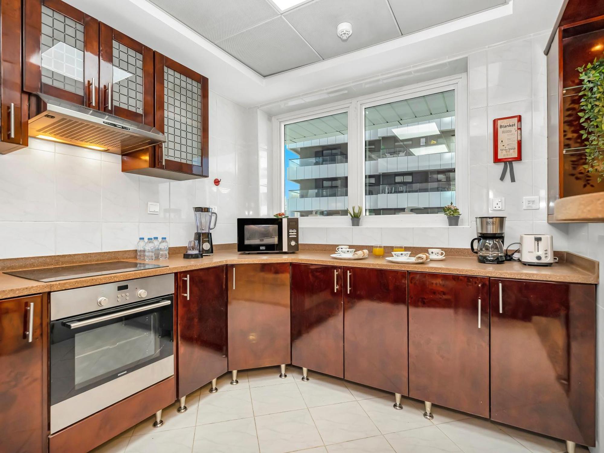 Spacious Near Metro & In Marina Dubai