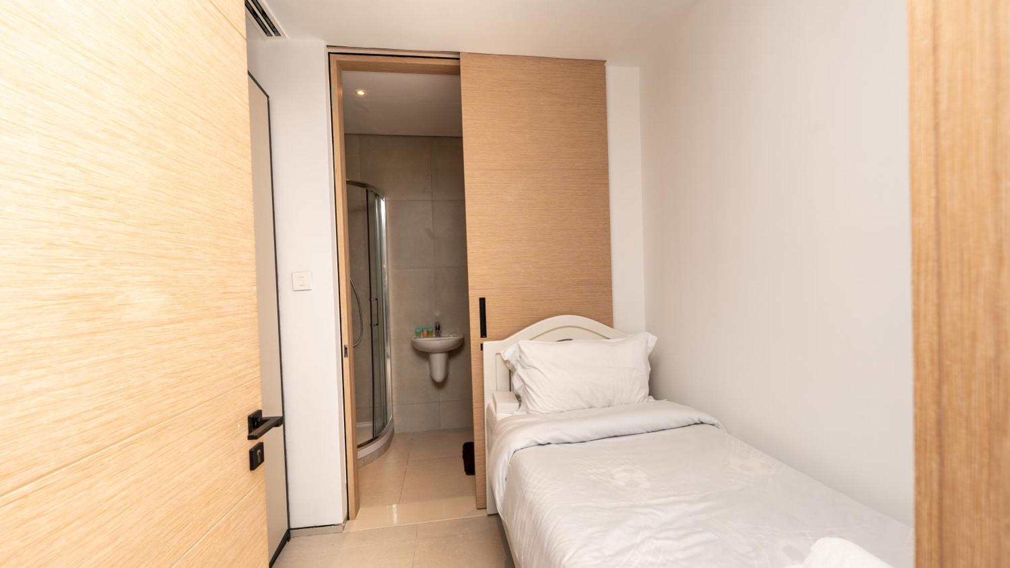 Apartment The Address Beach Jbr - 3br Beachfront With Ain View By Tlre Dubai