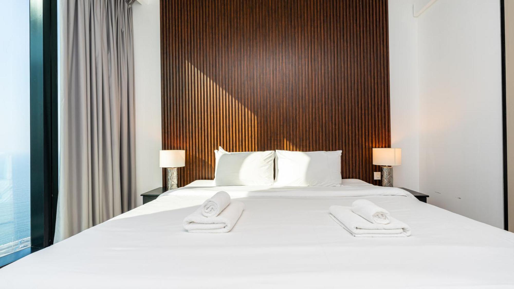 The Address Beach Jbr - 3br Beachfront With Ain View By Tlre Apartment