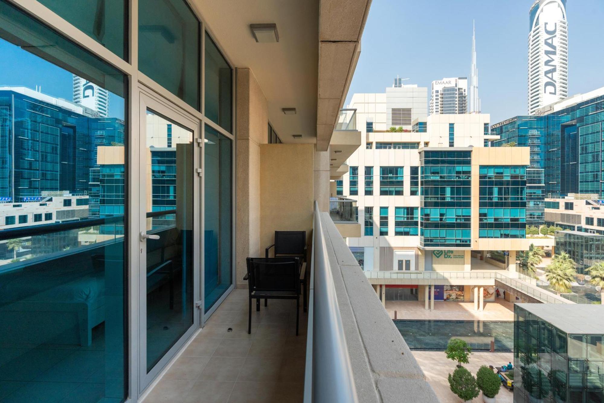 Bespoke Residences - Spacious In Bay Square Dubai