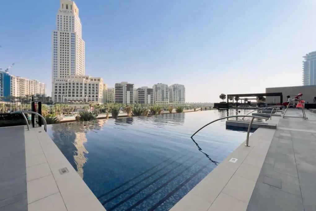 Luxury 2br Flat In Palace *
